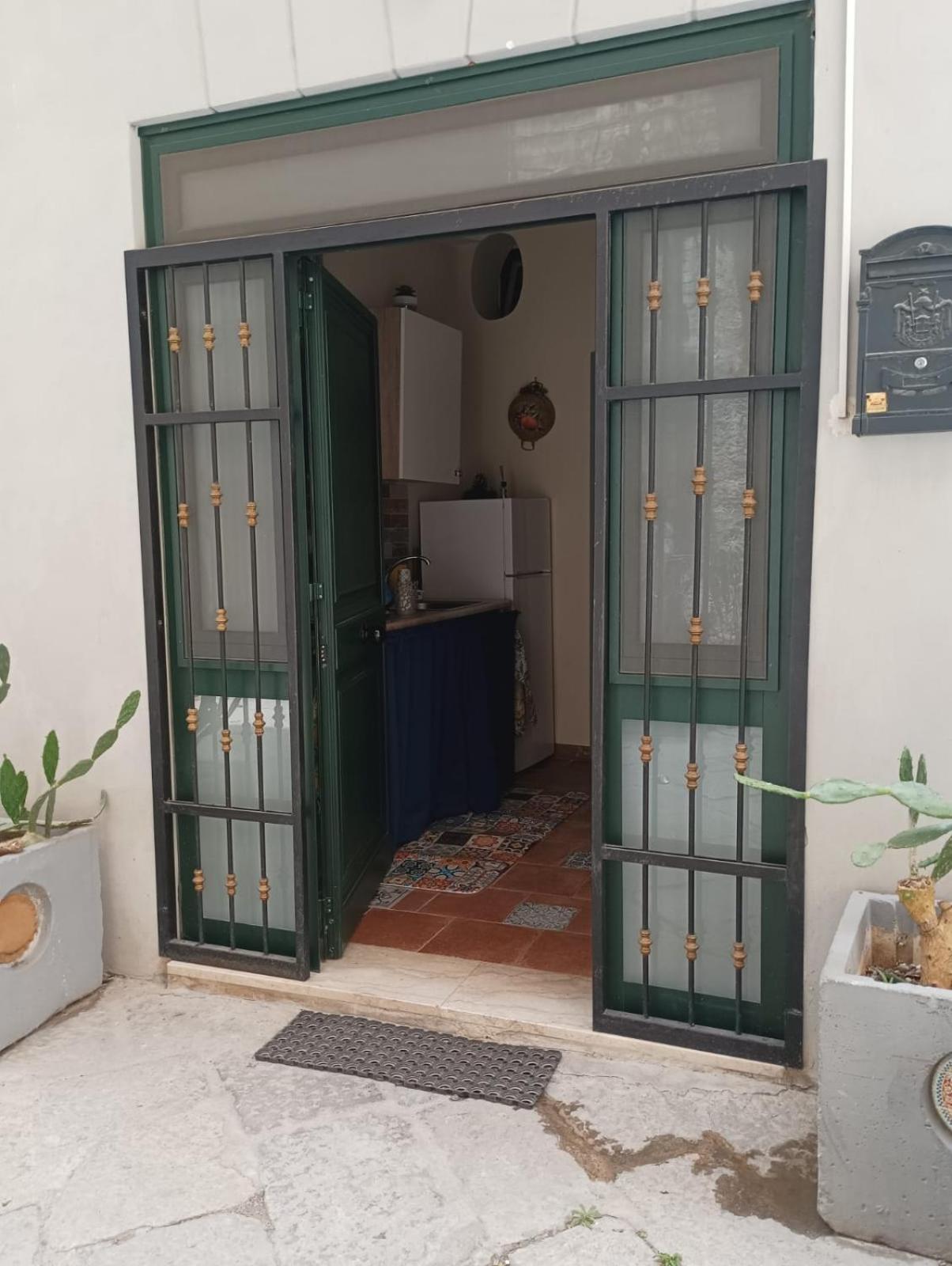 Casa Vacanza Di Via Giacalone Palermo Ngoại thất bức ảnh